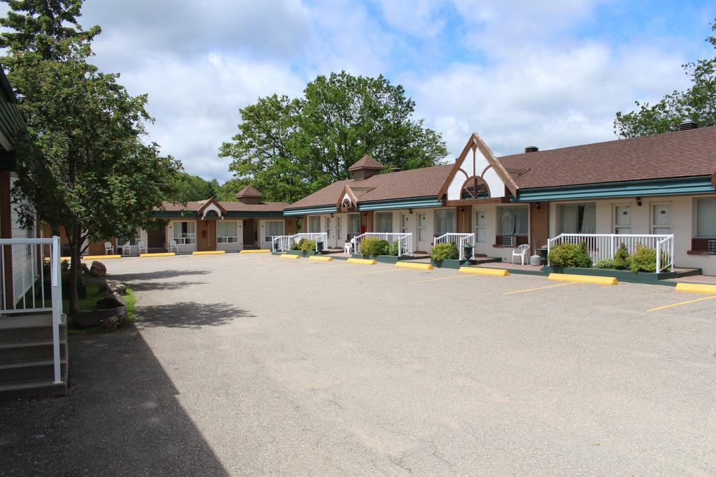 Sword Inn Bancroft Kültér fotó