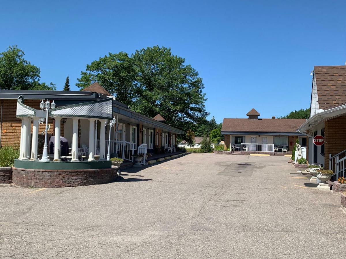 Sword Inn Bancroft Kültér fotó