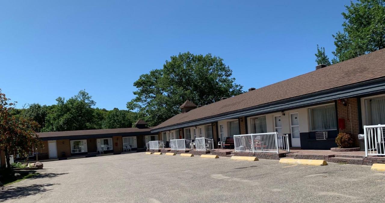 Sword Inn Bancroft Kültér fotó